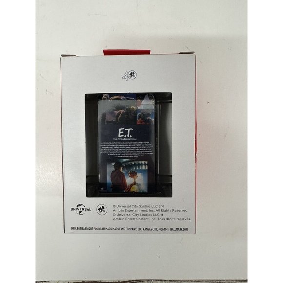 E.T. The Extra-Terrestrial VHS Tape Hallmark Christmas Ornament‎ - Picture 2 of 6